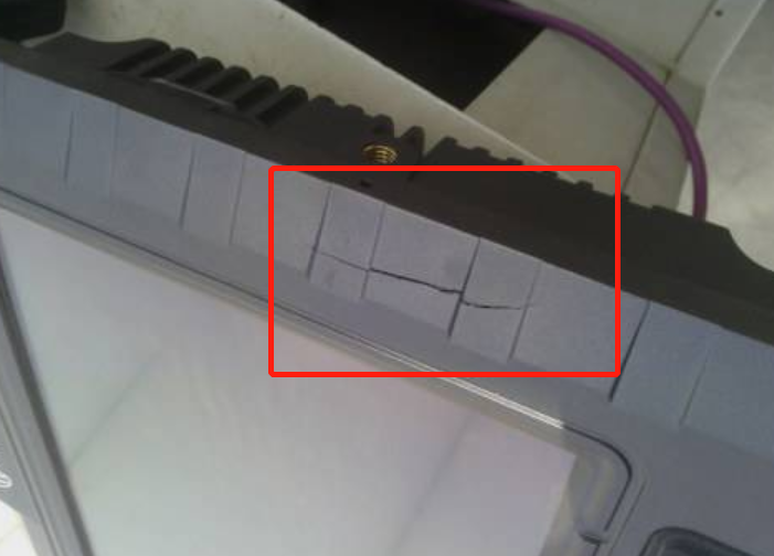 注塑制品开裂不用再烦恼了，现在就告诉你原因！_江苏无锡旋乐吧SPIN8塑料告诉您